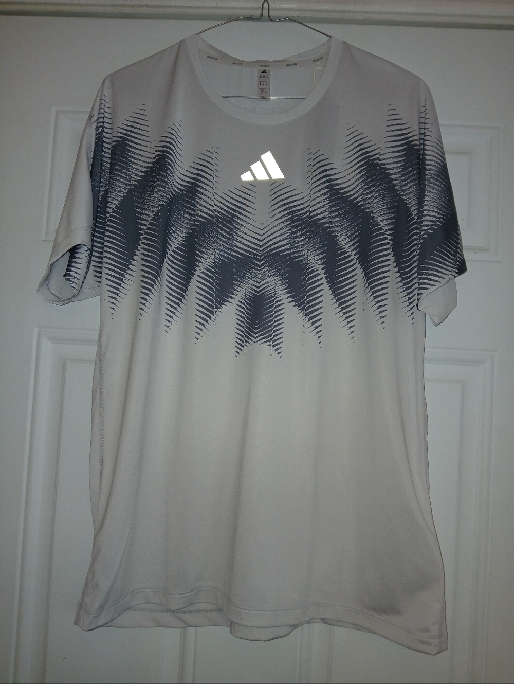 NEW WITH TAGS Adidas Mens Adizero Running Tee Size Medium